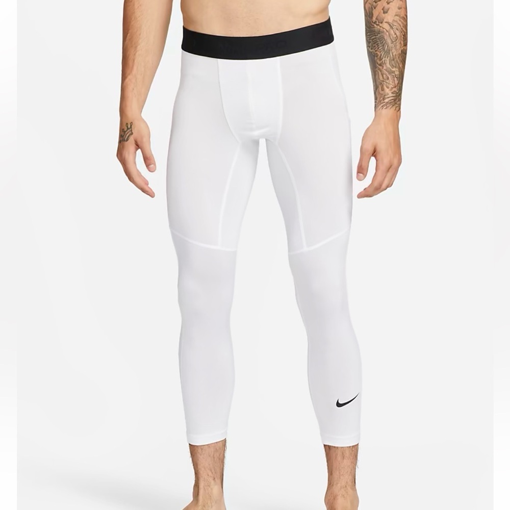 Nike Pro | Dri-FIT 3/4-Length Fitness Tights in White (Small)